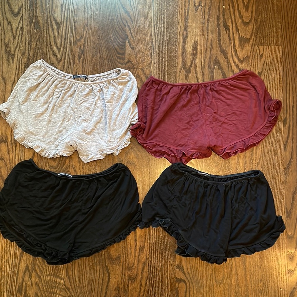 *RARE* Vodi short (set of 4)